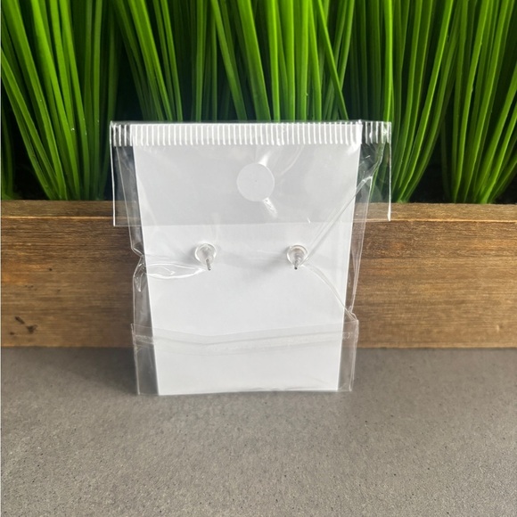 Little Ladies Pink Unicorn Earrings NEW - Picture 3 of 3